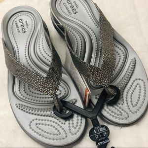 Crocs Capri Metallic Wedge Sandals (Size W7)